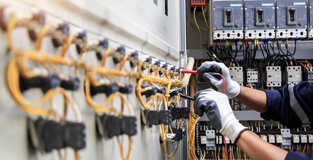 Professional Electrician technician working in Maxton, NC